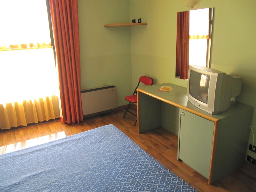 Orzihotel Orzivecchi Ngoại thất bức ảnh