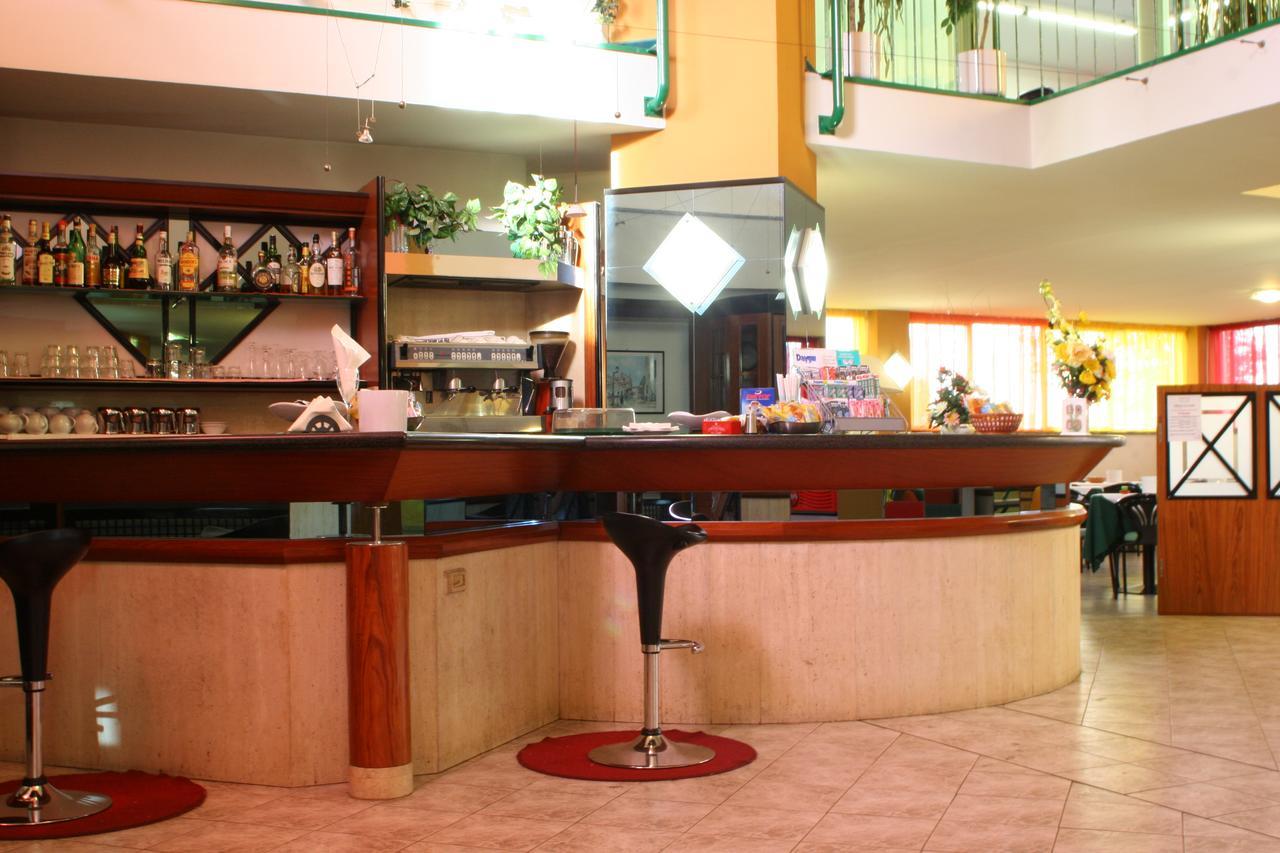 Orzihotel Orzivecchi Ngoại thất bức ảnh