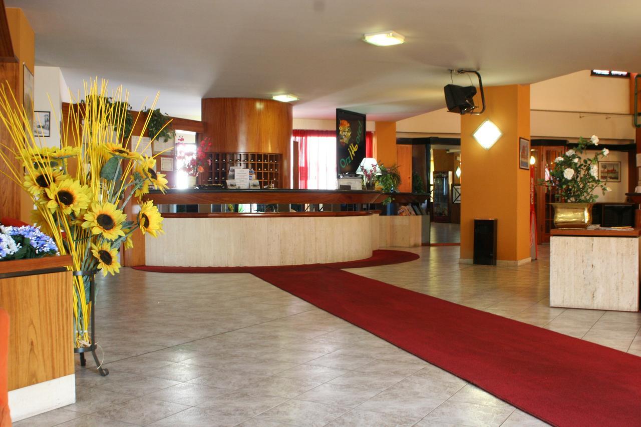 Orzihotel Orzivecchi Ngoại thất bức ảnh