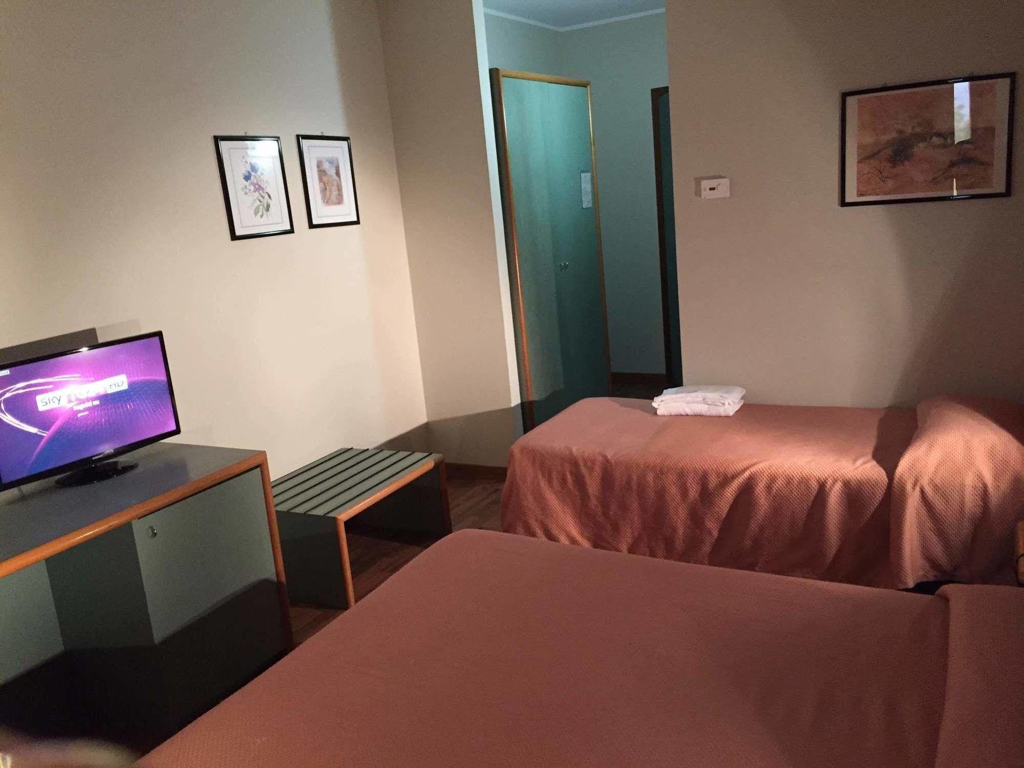 Orzihotel Orzivecchi Ngoại thất bức ảnh