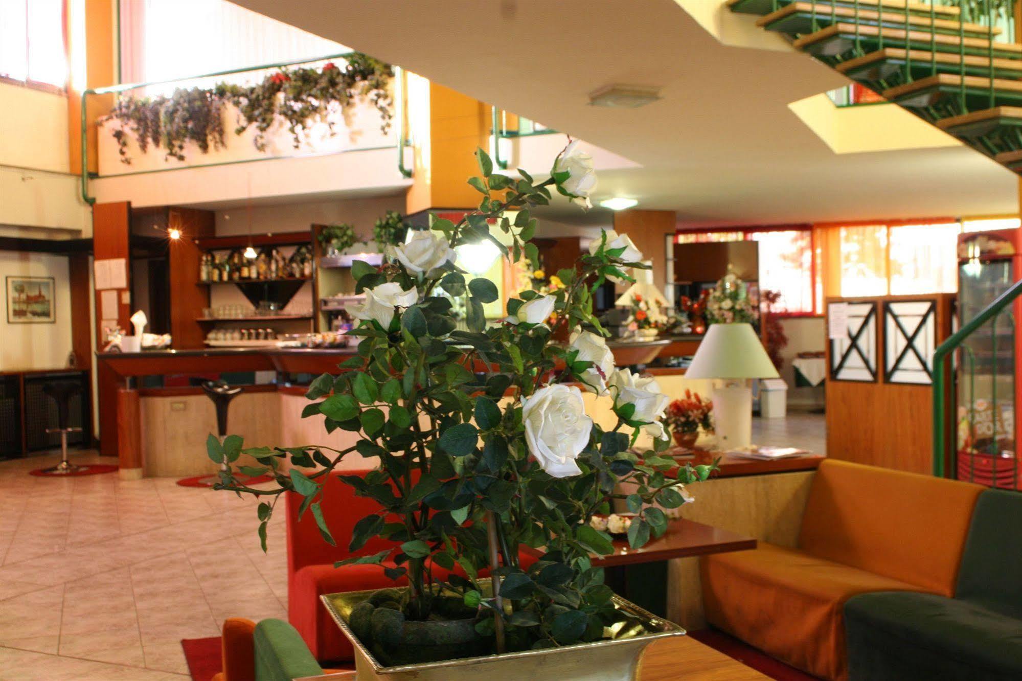 Orzihotel Orzivecchi Ngoại thất bức ảnh