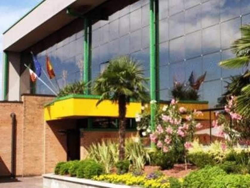 Orzihotel Orzivecchi Ngoại thất bức ảnh